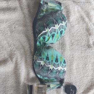 NWT Hurley push up swim top